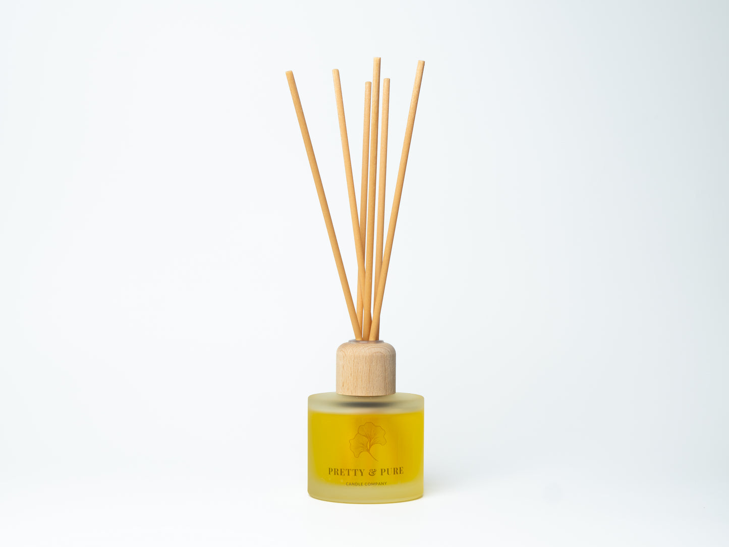Coastal Crisp Luxury Essential Oil Reed Diffuser